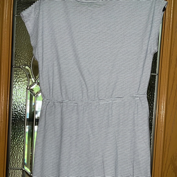girls striped dress with tie in the front - Picture 2 of 3